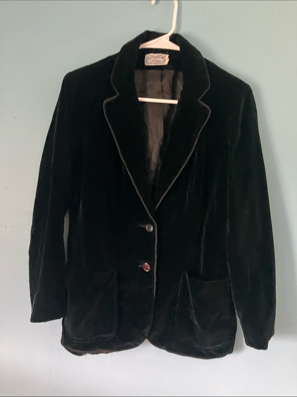 Vintage Velvet Notch Lapel Blazer in Black